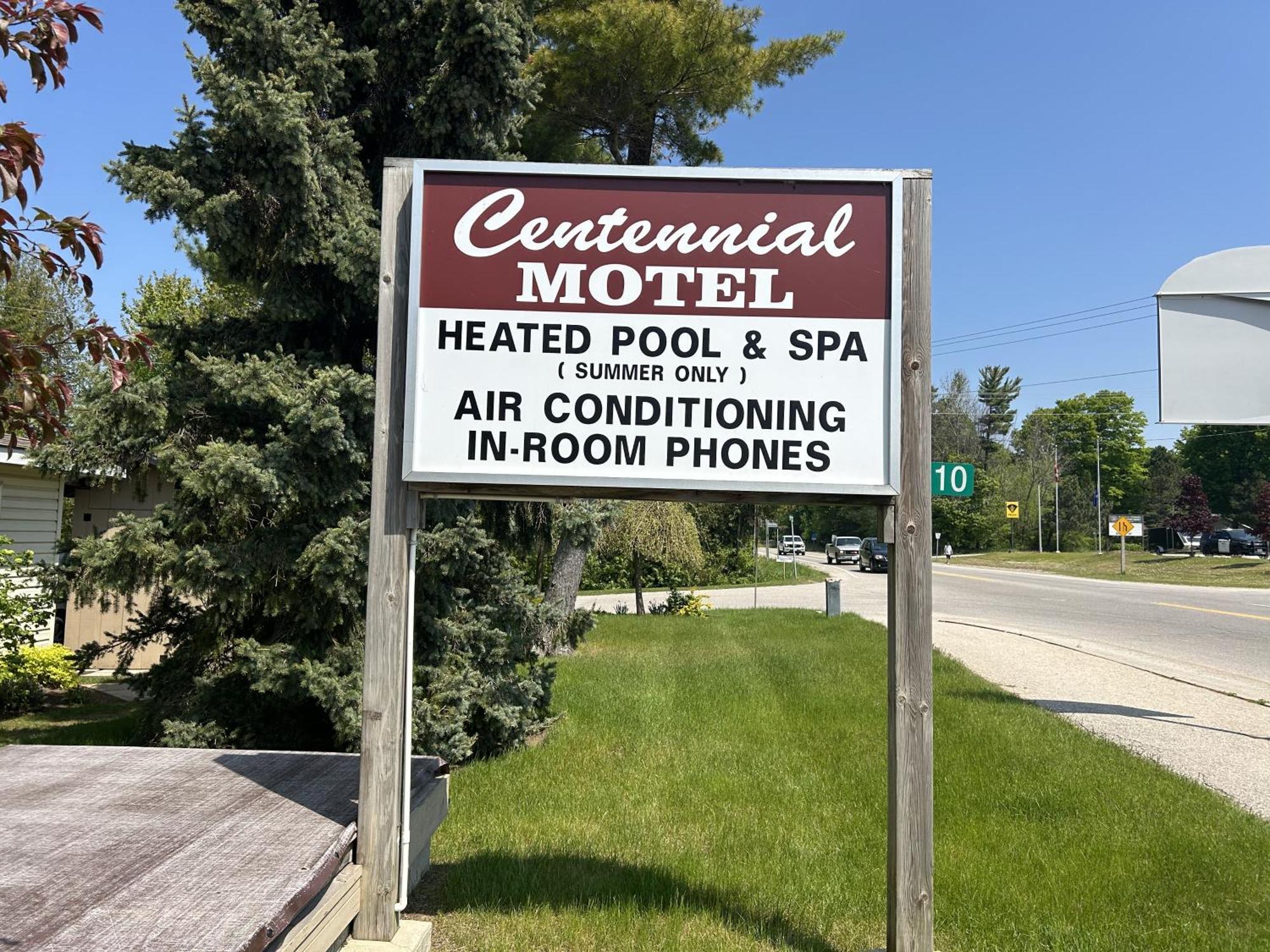 Centennial Motel Sauble Beach Eksteriør billede